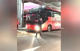 关于主场球迷助威，球队士气明显提升的信息