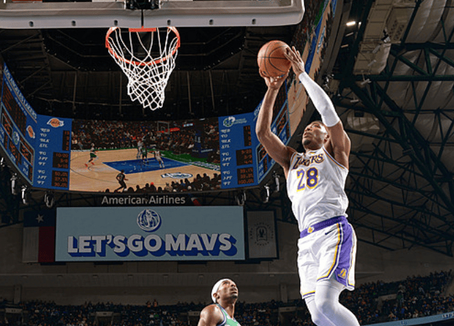 玩法_洛杉矶湖人NBA战胜孟菲斯灰熊戴维斯封盖锁定